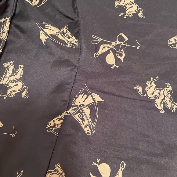 British Green Small quilted vest. Perfect for fall! - Picture 5 of 8